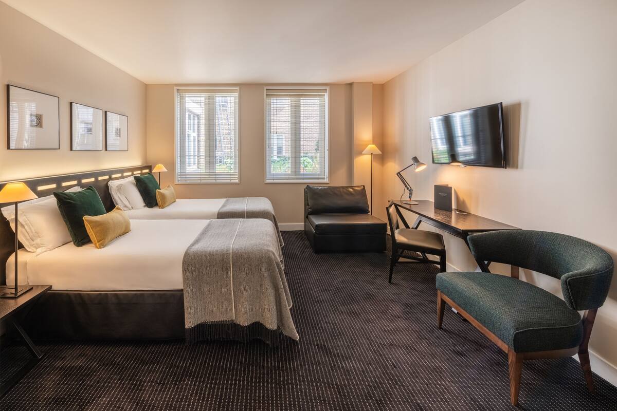 In-room safe, desk, soundproofing, iron/ironing board