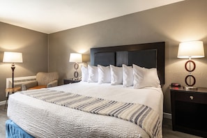 Roupas de cama premium, espaço de trabalho para notebook