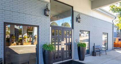 THE BRANSINN Entertainment District