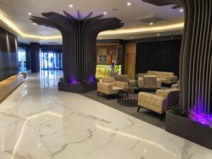 Lobby sitting area - Akol Hotel (Çanakkale)