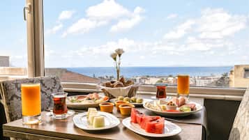 Tägliches inbegriffenes kontinentales Frühstück