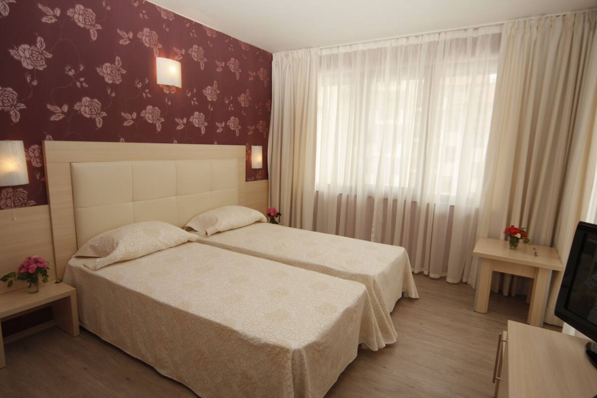 Suite familiare | Una cassaforte in camera, insonorizzazione