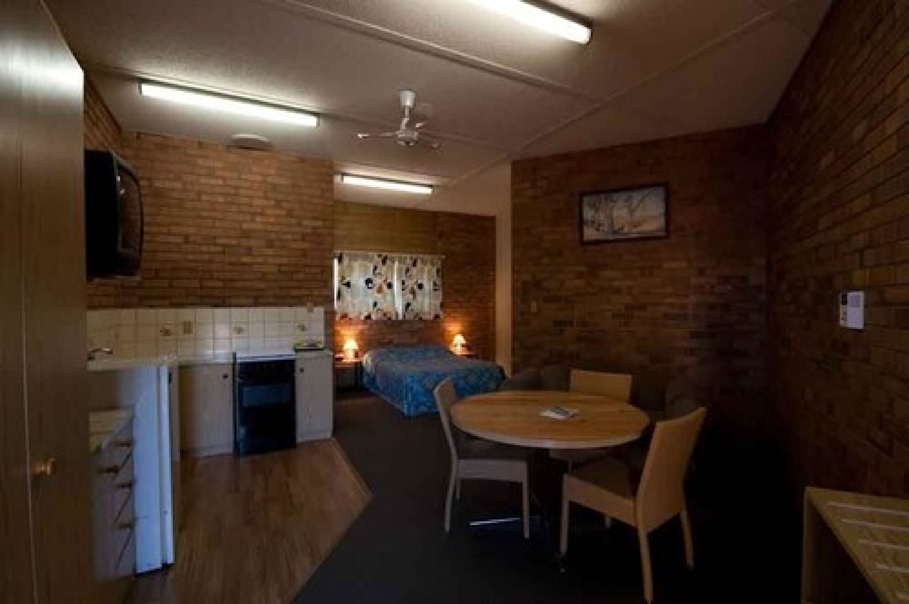 family room | in-room dining