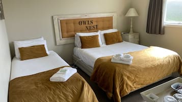 Chambre triple | Accès au Wi-Fi (inclus), literie fournie