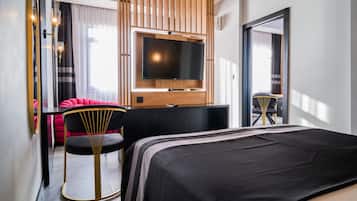 Suite, Sea View | Minibar, in-room safe, soundproofing, free WiFi