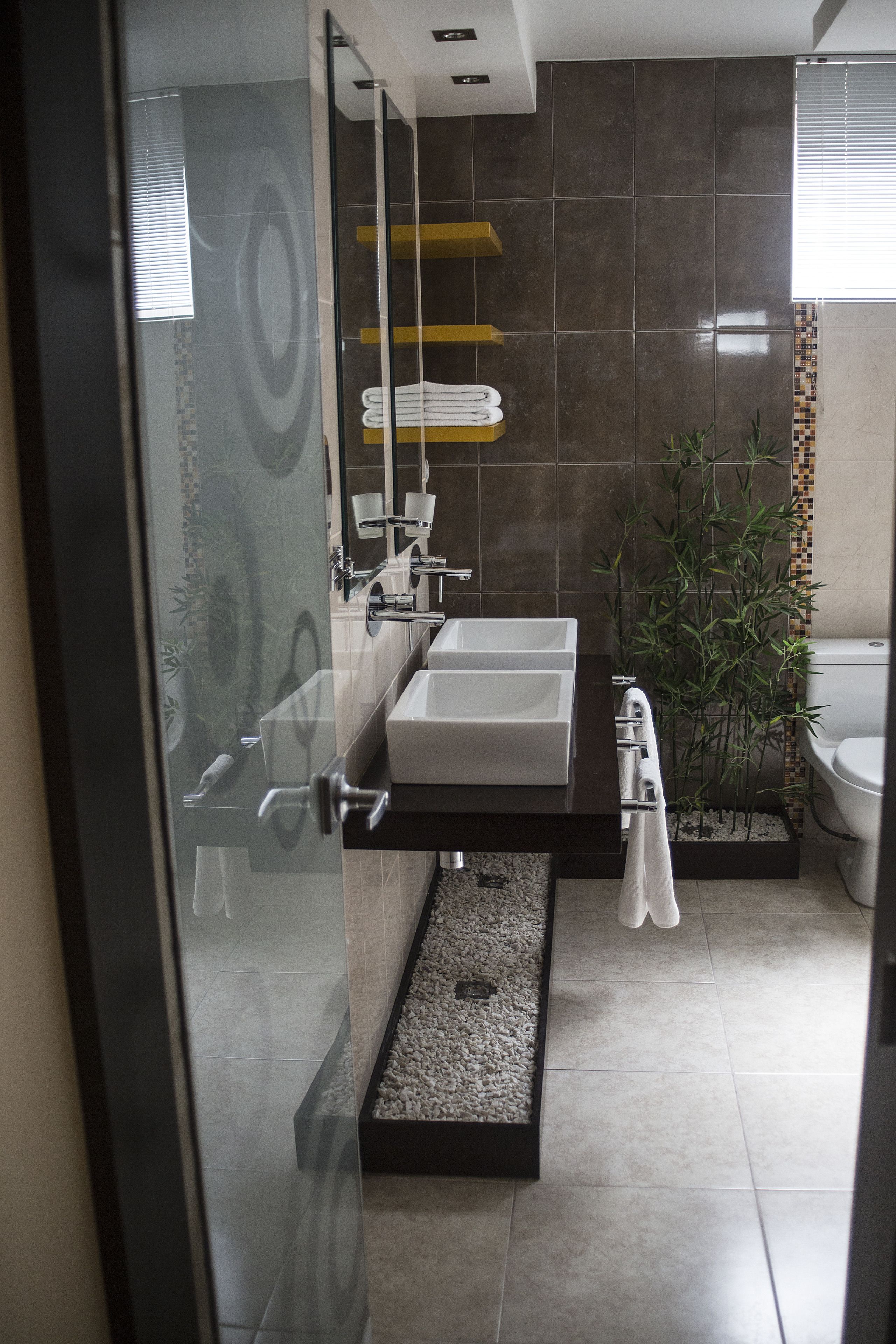 presidential suite | bathroom | free toiletries, hair dryer, towels