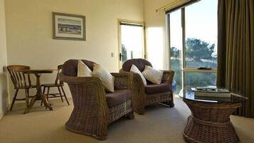 تلفزيون إل سي دي، مشغل دي في دي