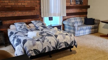 Standard Room, Jetted Tub