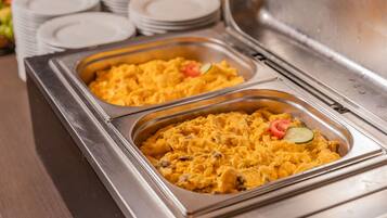 Free daily buffet breakfast