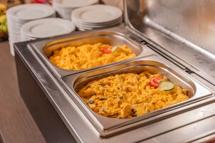 Free daily buffet breakfast