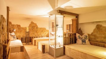 Sauna, bilik wap, 1 bilik rawatan, perkhidmatan urut