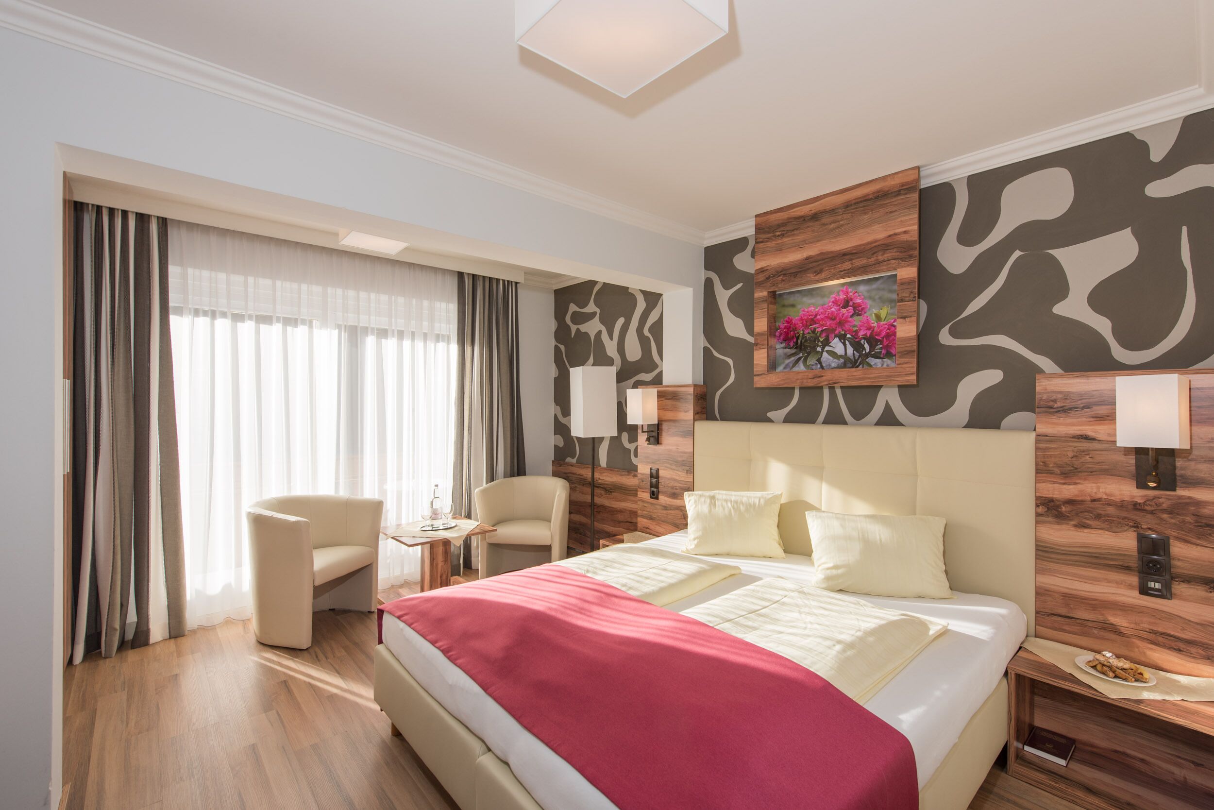 double room, balcony | hypo-allergenic bedding, in-room safe, individually decorated