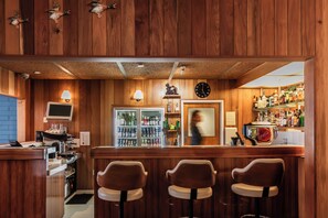 Bar (on property) - Riverfront Motel & Restaurant (Rosetta)