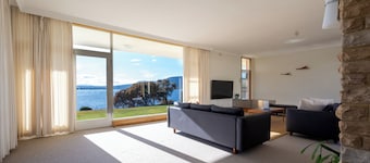 Riverfront Motel & Restaurant