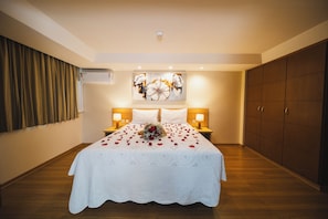 Champagne service - Hotel Golden Park Curitiba by Nacional Inn (Curitiba)