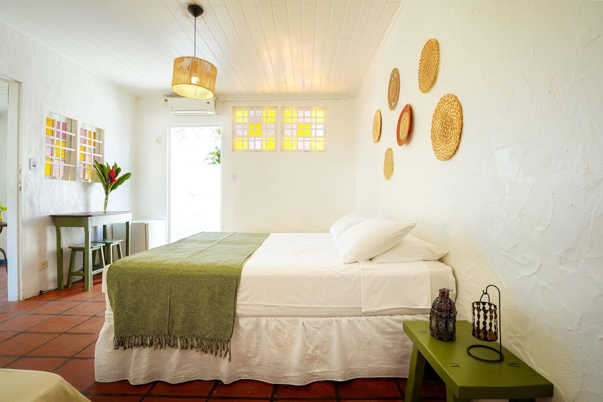 Minibar, in-room safe, soundproofing, free WiFi