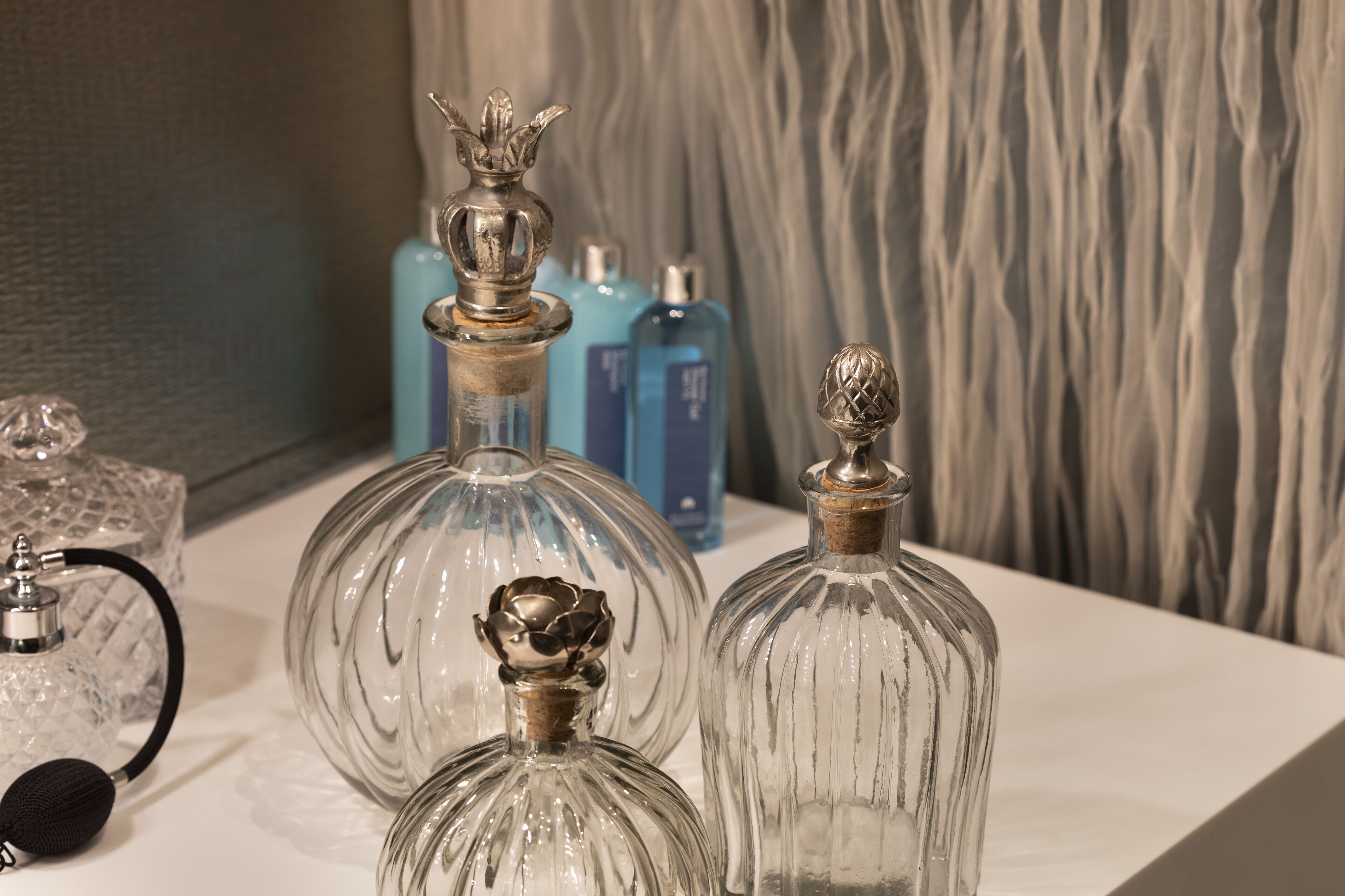 sea one suite | bathroom | free toiletries, hair dryer, bathrobes, slippers