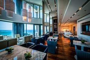 Lounge - Royal Beach Tel Aviv by Isrotel exclusive (Tel Aviv)