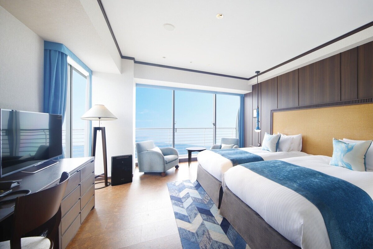 In-room safe, desk, blackout drapes, iron/ironing board (on request)