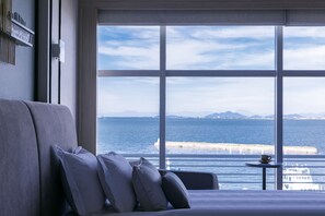 Premium Luxury Twin Room VISTA with Lounge Access [Adult-Only], Non-Smoking | Lake view