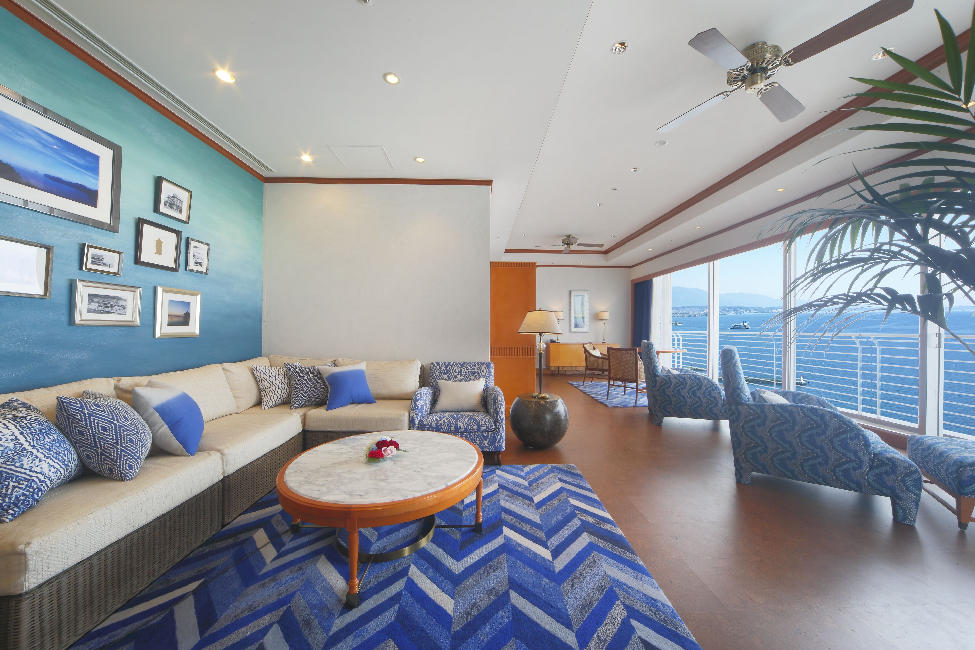 royal suite [luxury floor access] | 1 bedroom, in-room safe, desk, blackout curtains