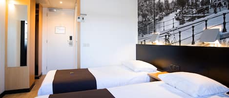 Deluxe Room, 2 Single Beds | In-room safe, desk, iron/ironing board, free cots/infant beds