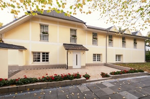 Bagian depan properti