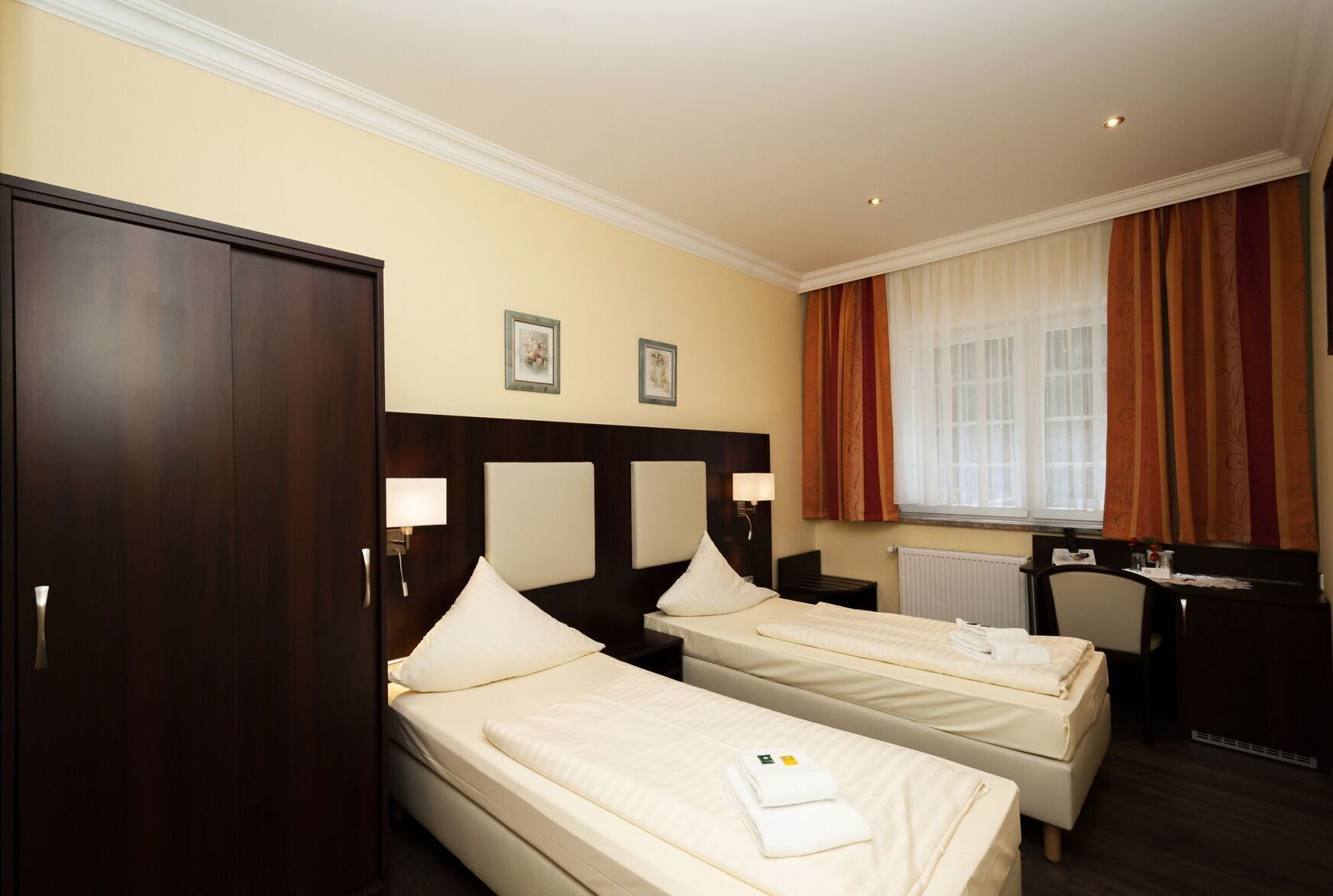 Minibar, desk, soundproofing, free WiFi