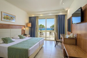 In-room safe, blackout drapes, iron/ironing board