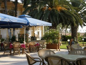 Breakfast served, al fresco dining 