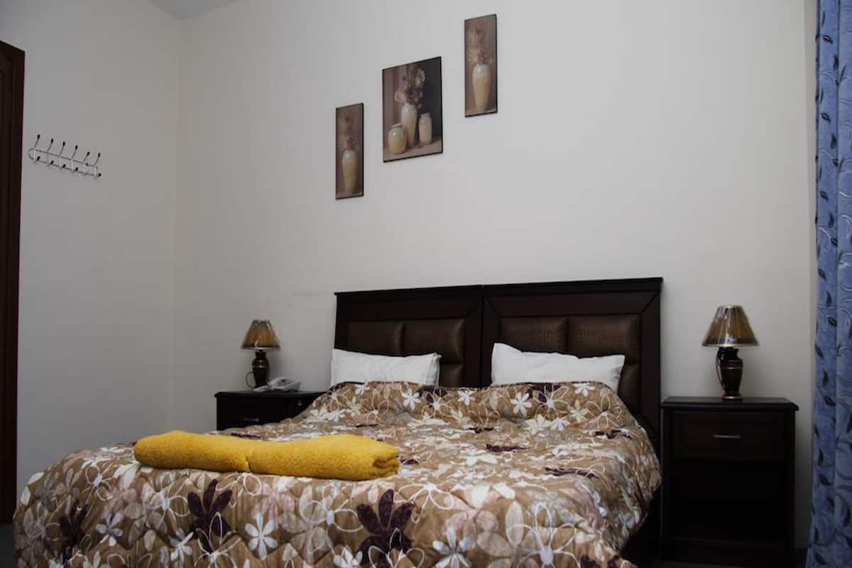 Single Room | Minibar, in-room safe, free WiFi