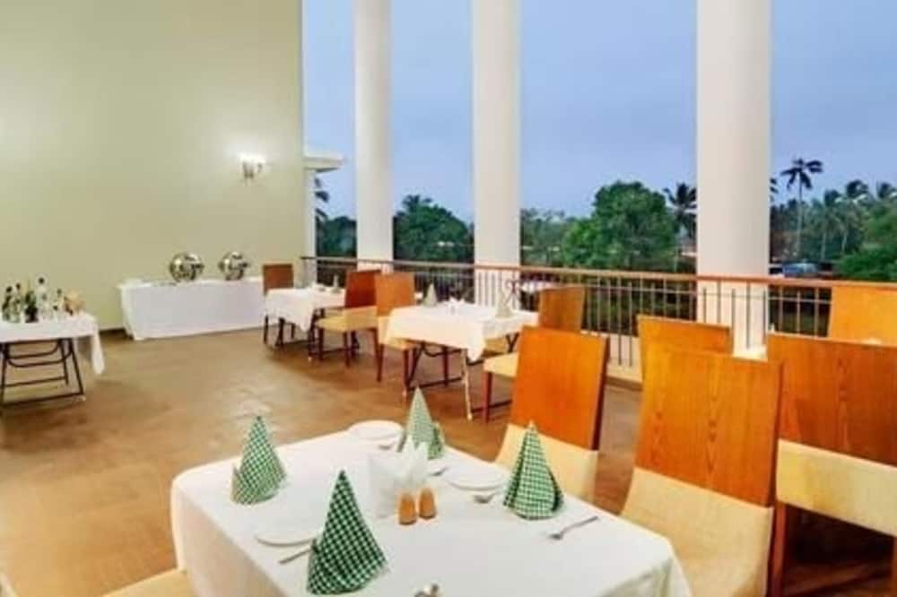 The Golden Suites & Spa