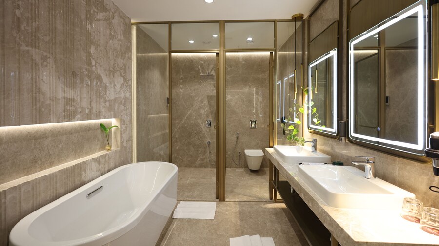 Marigold- Newly Renovated Hotel
