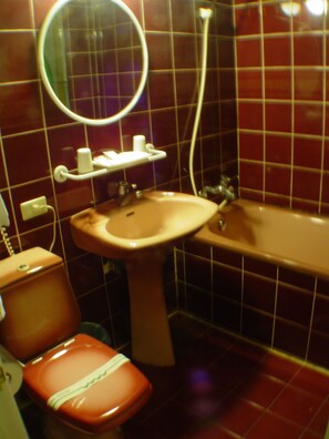 Standard-Doppelzimmer | Badezimmer