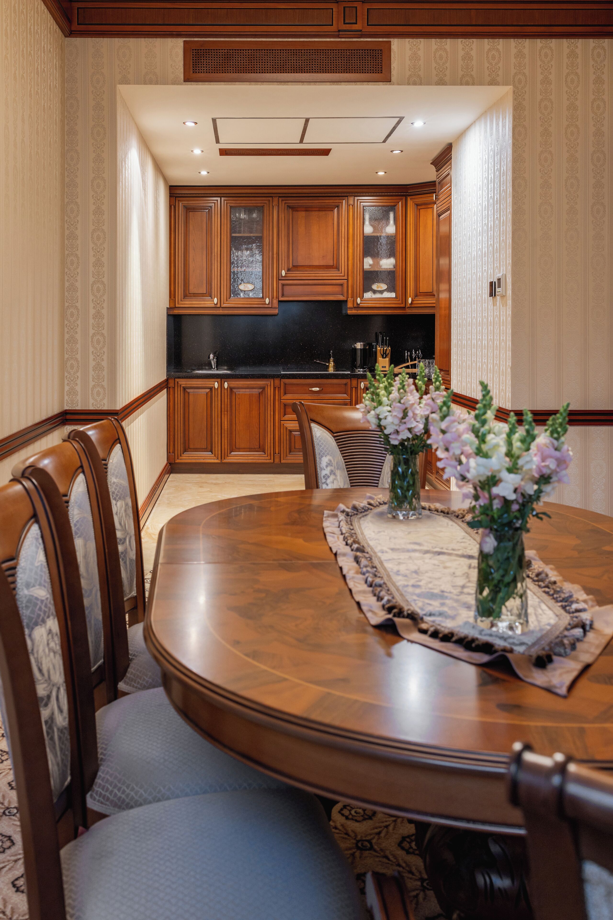 presidential studio suite | private kitchen | coffee/tea maker