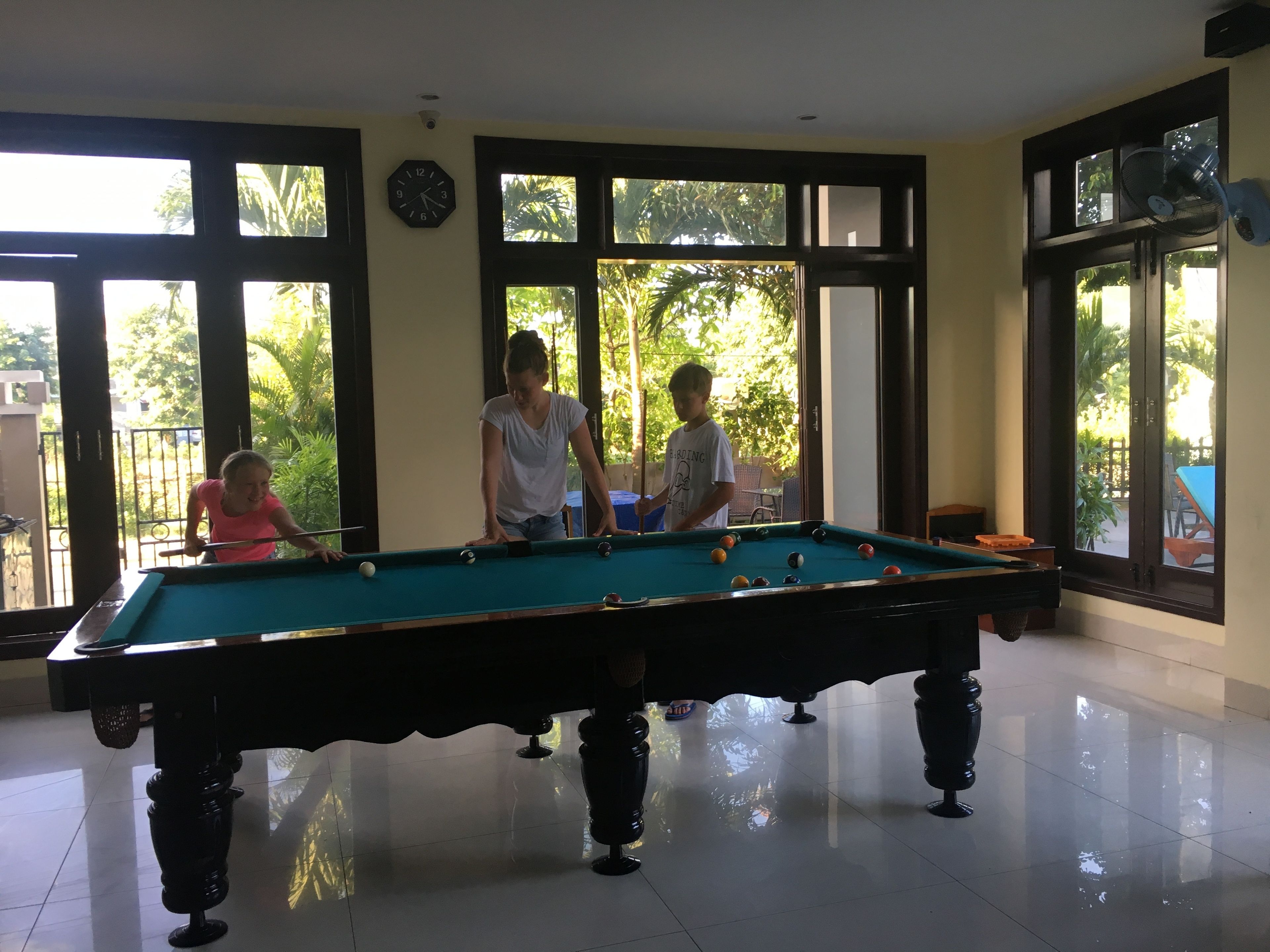 indoor golf driving range