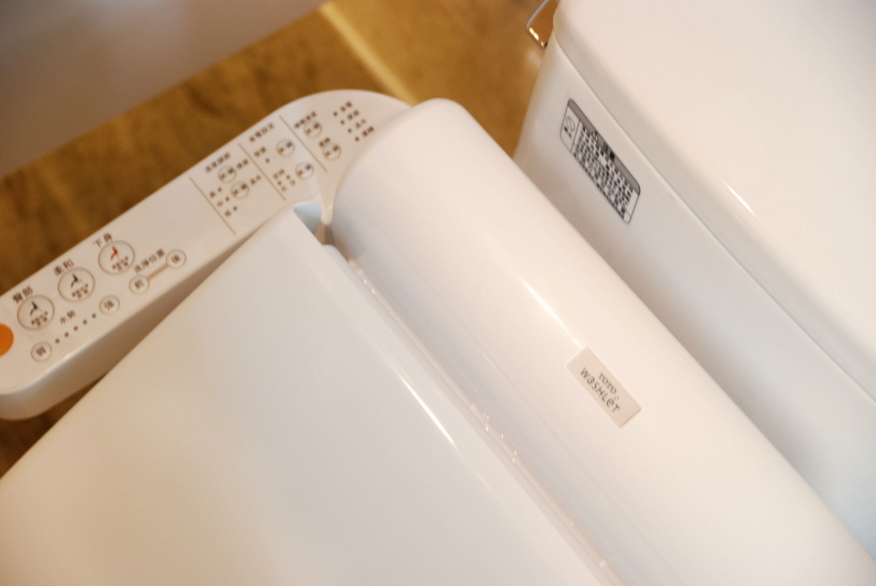 combined shower/bathtub, deep-soaking bathtub, hair dryer, slippers