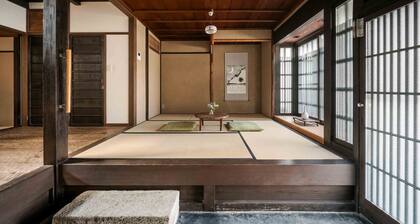 Hatoba-An Machiya Residence Inn