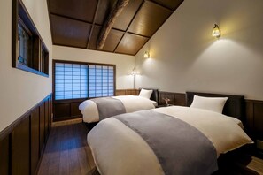 Traditional House, 2 Bedrooms, Kitchen, Garden View | 2 bedrooms, in-room safe, individually decorated, individually furnished - Hatoba-An Machiya Residence Inn (Kyoto)