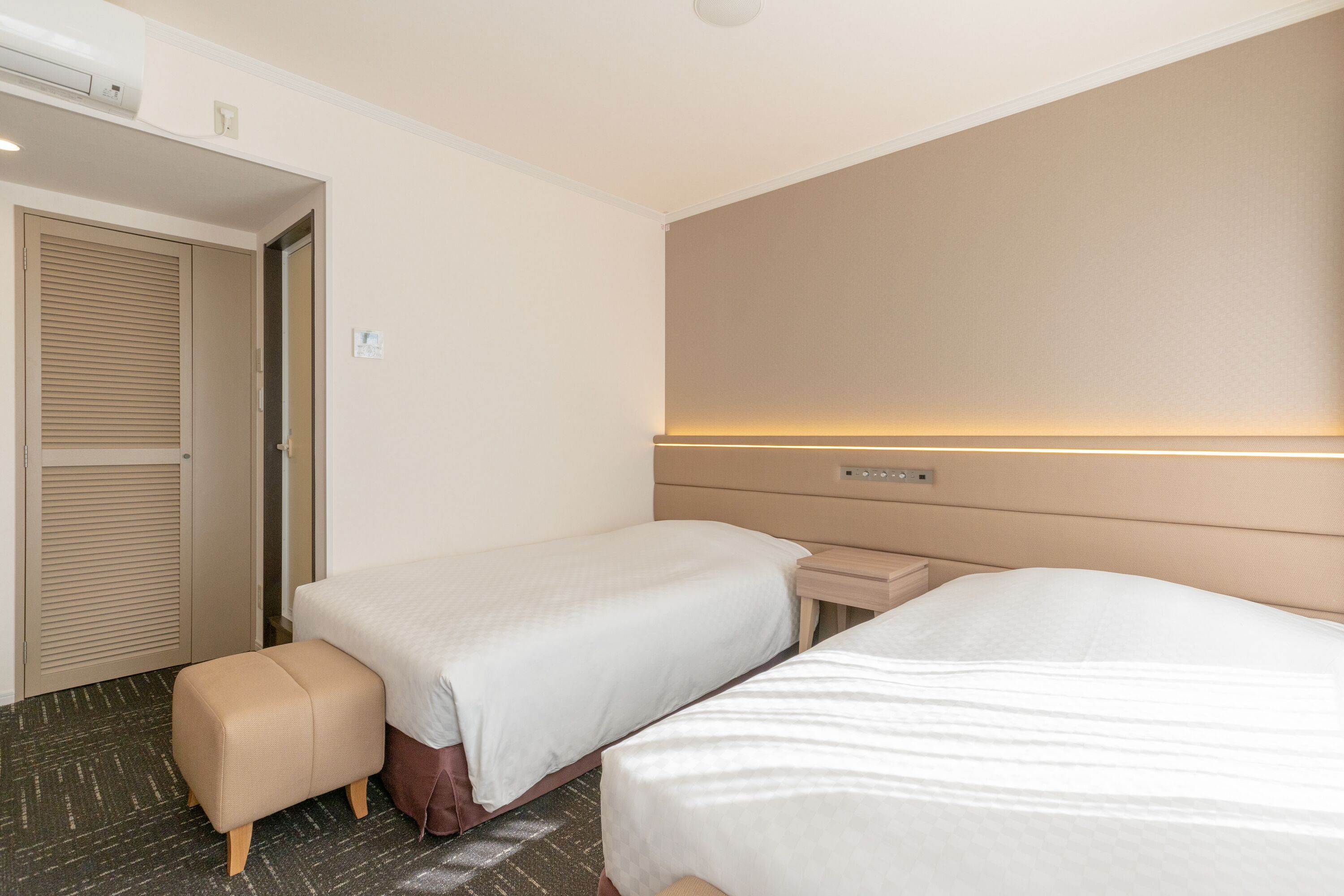 premium bedding, down duvets, desk, blackout curtains