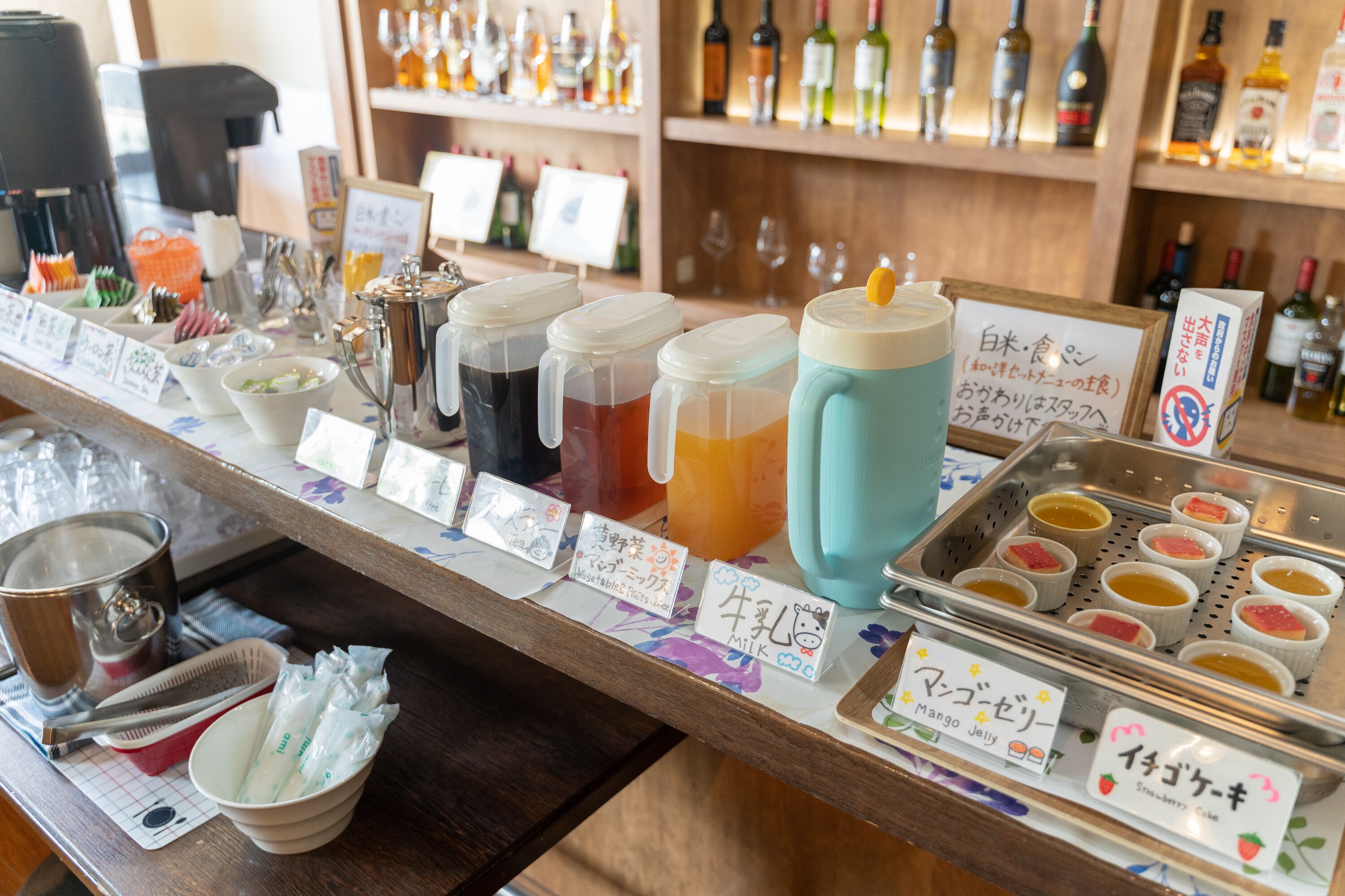 daily full breakfast (jpy 1500 per person)