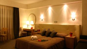 1 bedroom, Egyptian cotton sheets, premium bedding, pillow-top beds