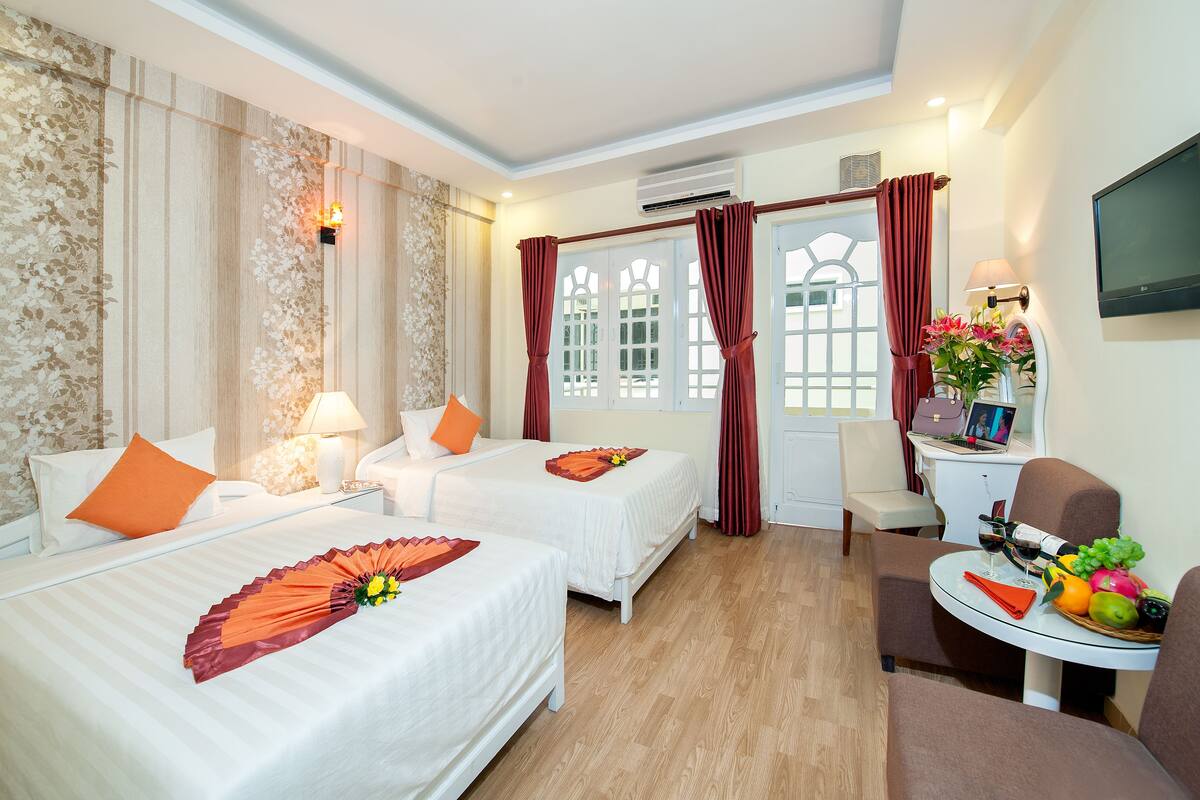 Minibar, in-room safe, rollaway beds, free WiFi