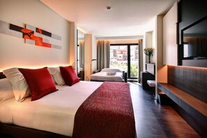 Literie de qualité supérieure, couette en duvet d'oie, minibar