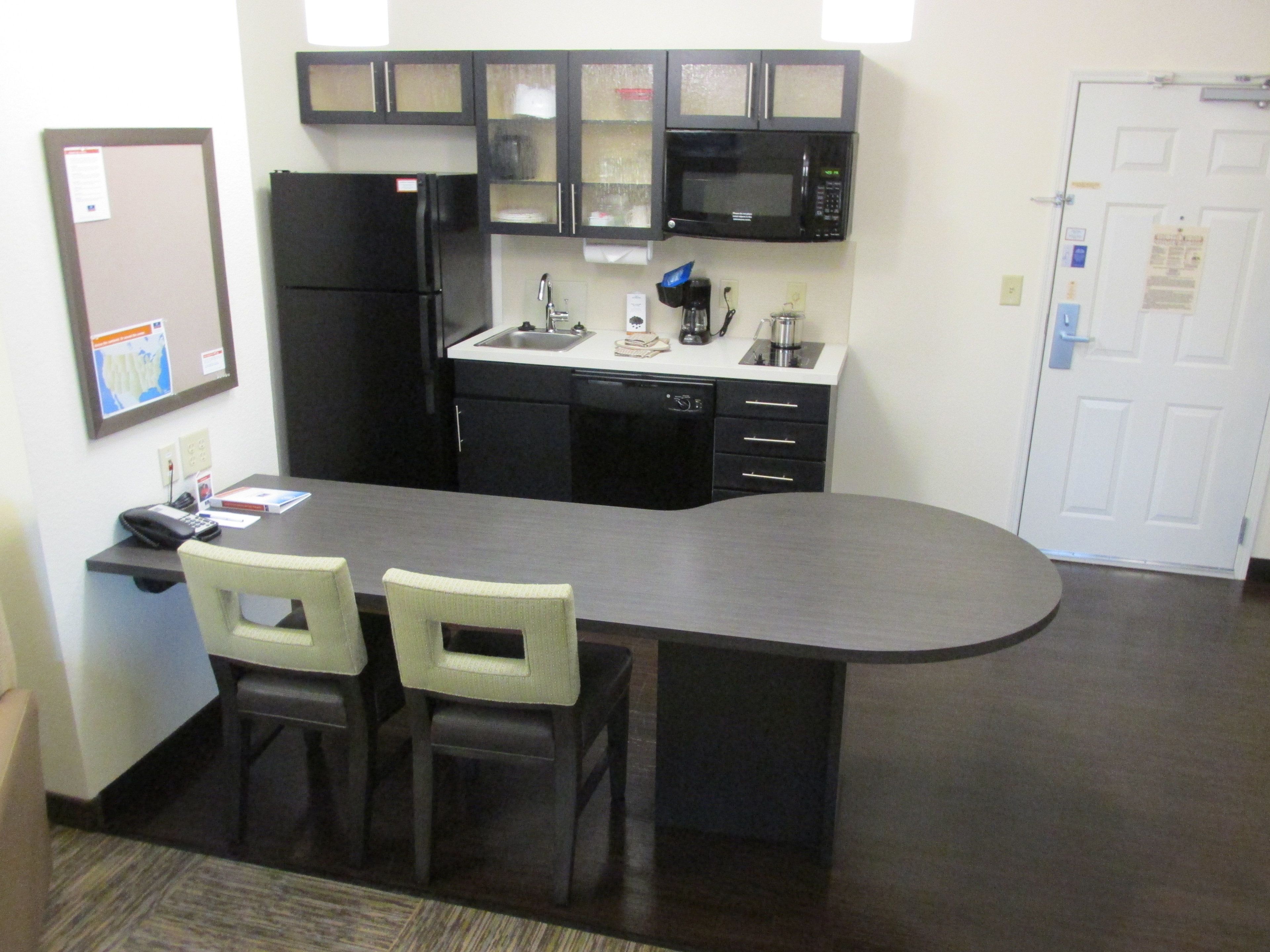 suite, 1 bedroom | private kitchen | full-sized fridge, microwave, dishwasher, coffee/tea maker