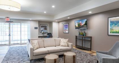 Candlewood Suites Greenville by IHG