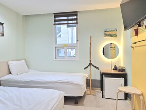 Tomannsrom – deluxe | Blendingsgardiner, lydisolert, strykejern/-brett og wi-fi (inkludert)