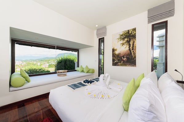 Pool Villa Room | Minibar, in-room safe, individually decorated, desk - Luang Prabang View Hotel (Luang Prabang)