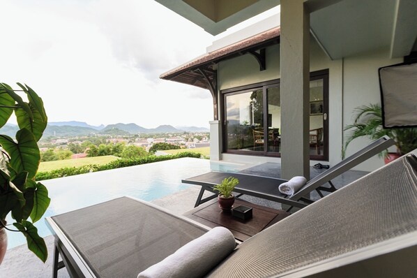 Pool Villa | Wohnbereich