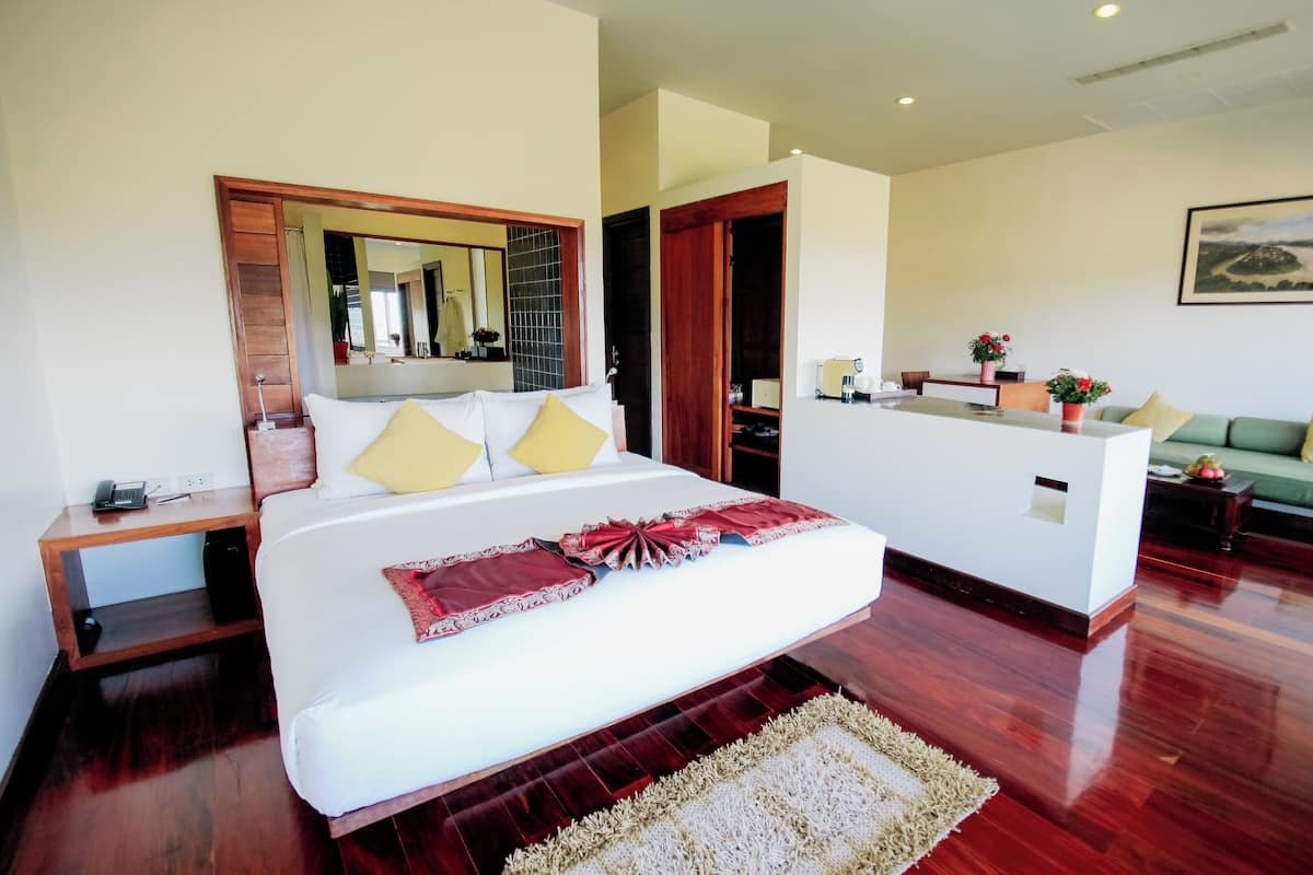 1 bedroom, minibar, in-room safe, individually decorated